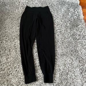 lululemon black align joggers size 4